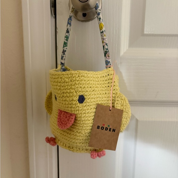 Mini Boden Yellow Chick Crochet Kids Shoulder Bag - Picture 3 of 3